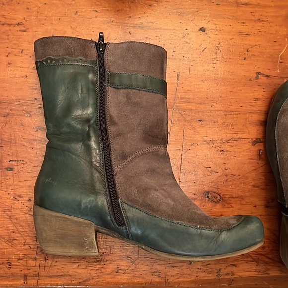 Pre-loved teal leather and grey suede Porto-fino boots - Picture 5 of 11